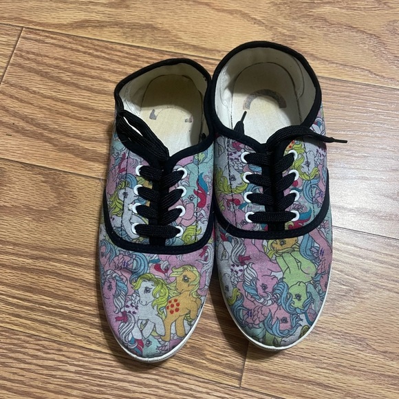 My Little Pony Shoes 10 - Picture 2 of 5